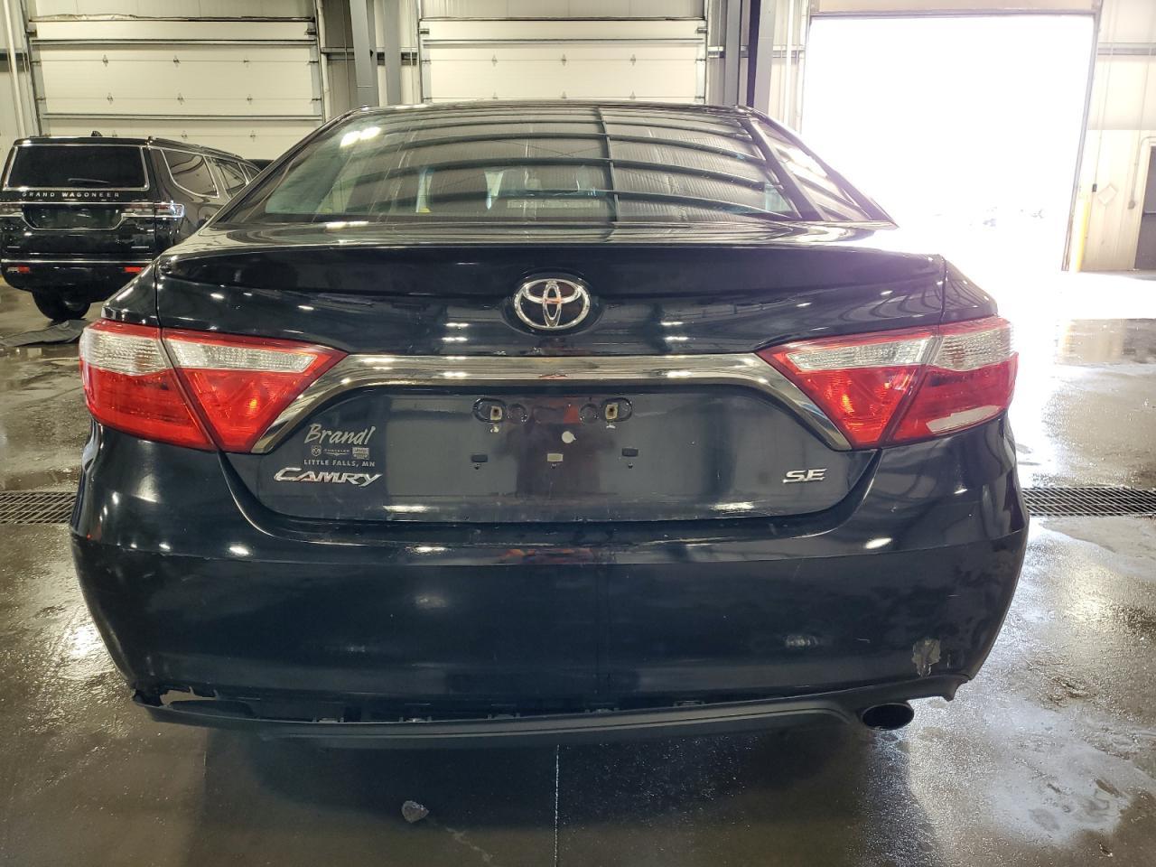 2017 TOYOTA CAMRY