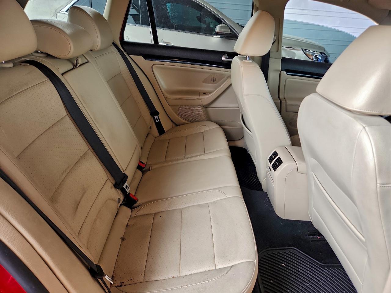 2013 VOLKSWAGEN JETTA