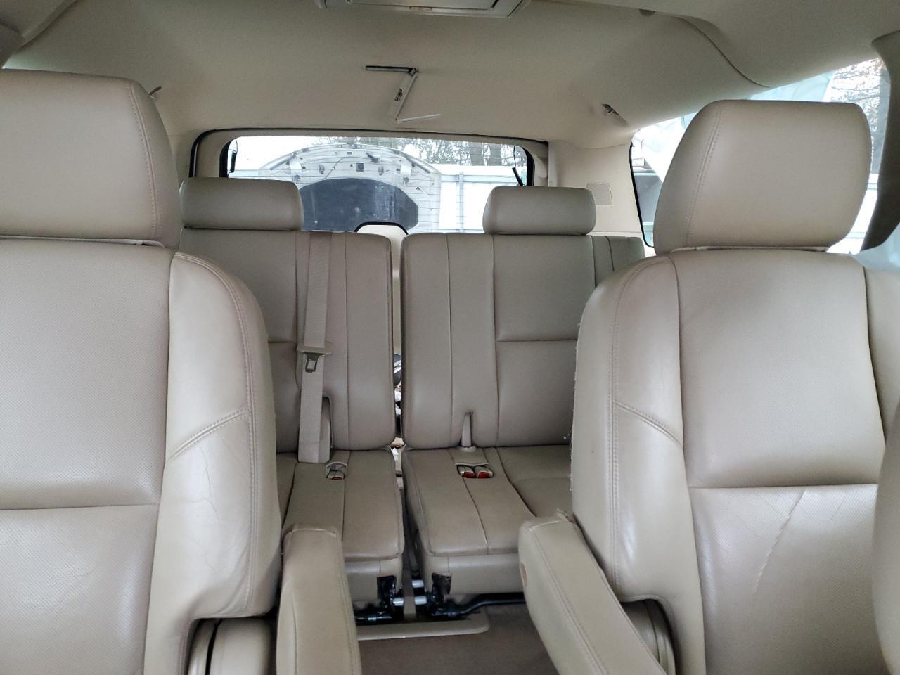 2012 CADILLAC Escalade ESV