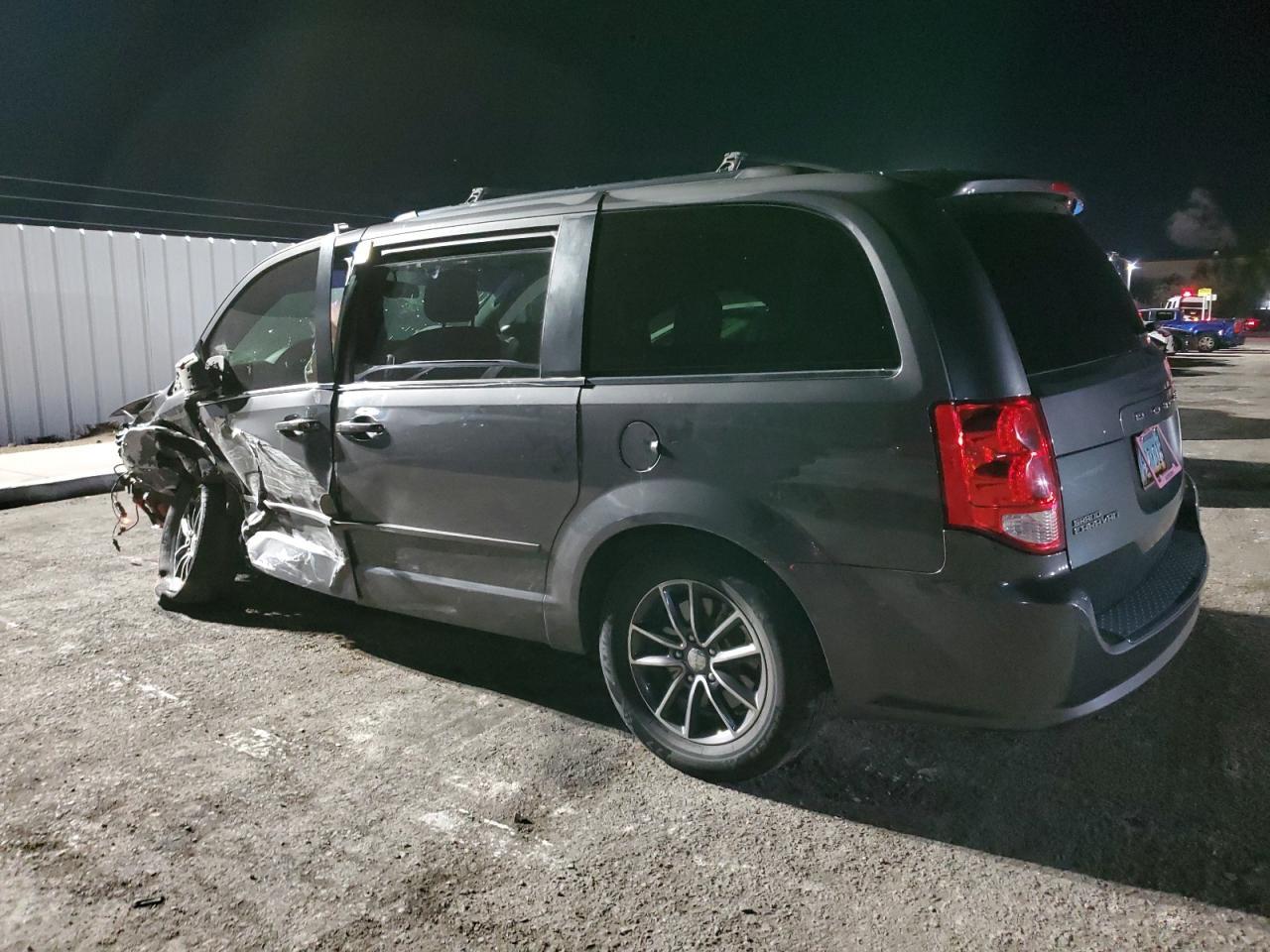 2017 DODGE Grand Cara