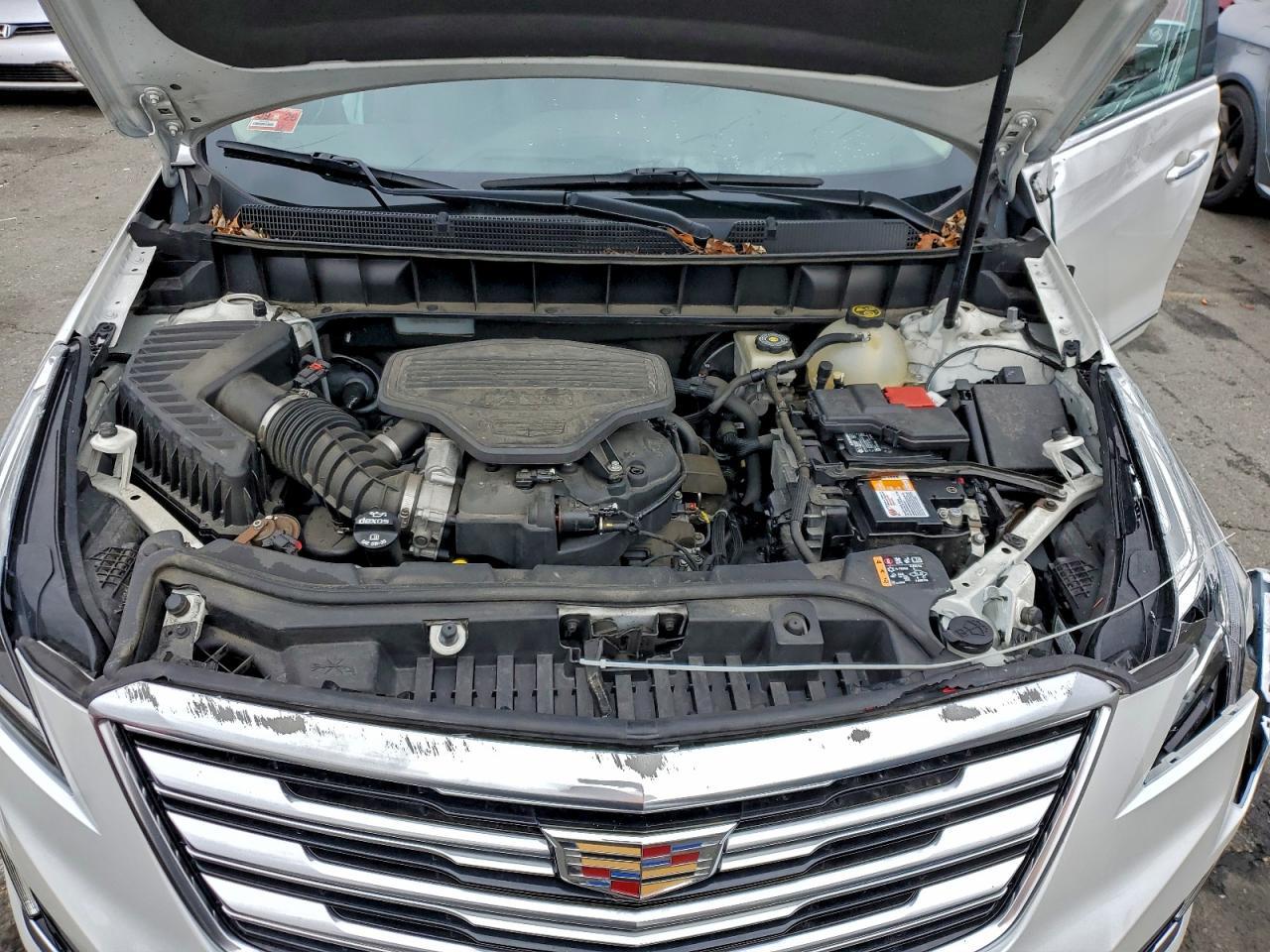 2017 CADILLAC XT5