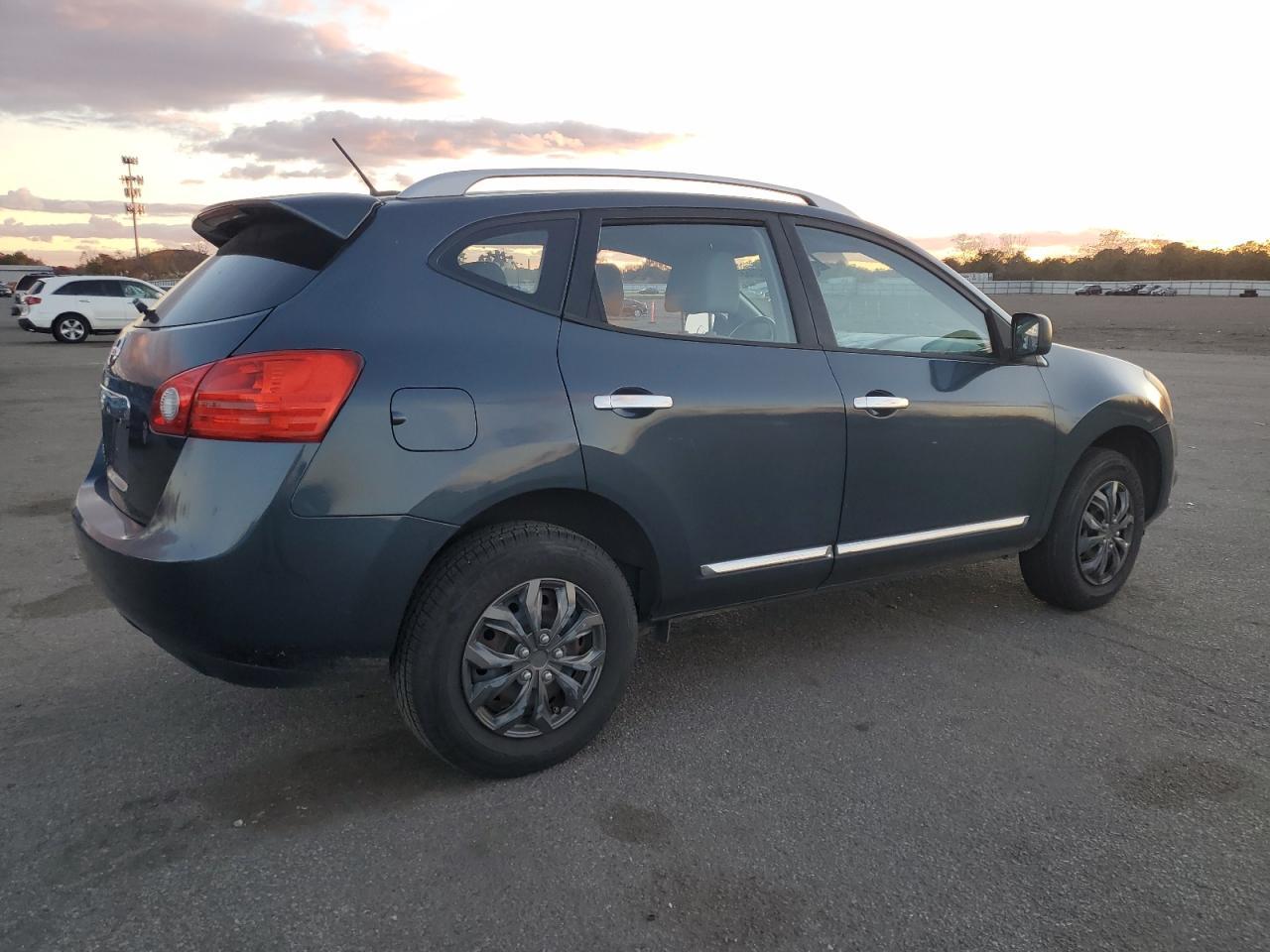 2015 NISSAN ROGUE