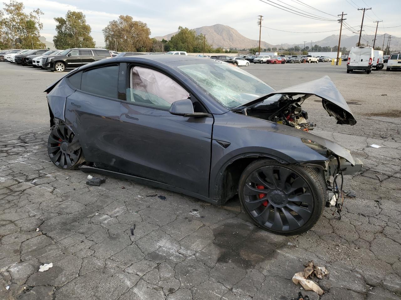 2023 TESLA MODEL Y