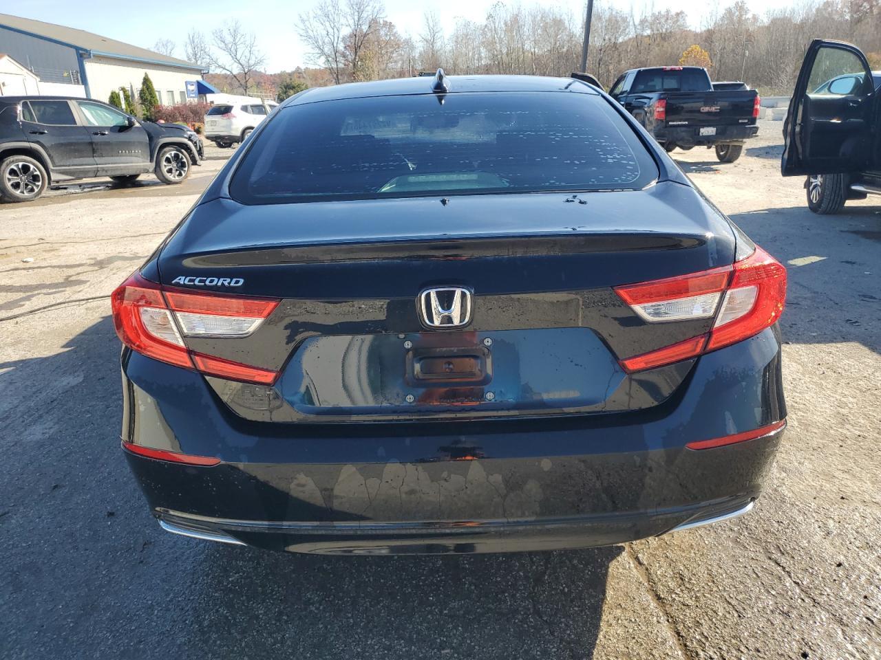 2018 HONDA ACCORD