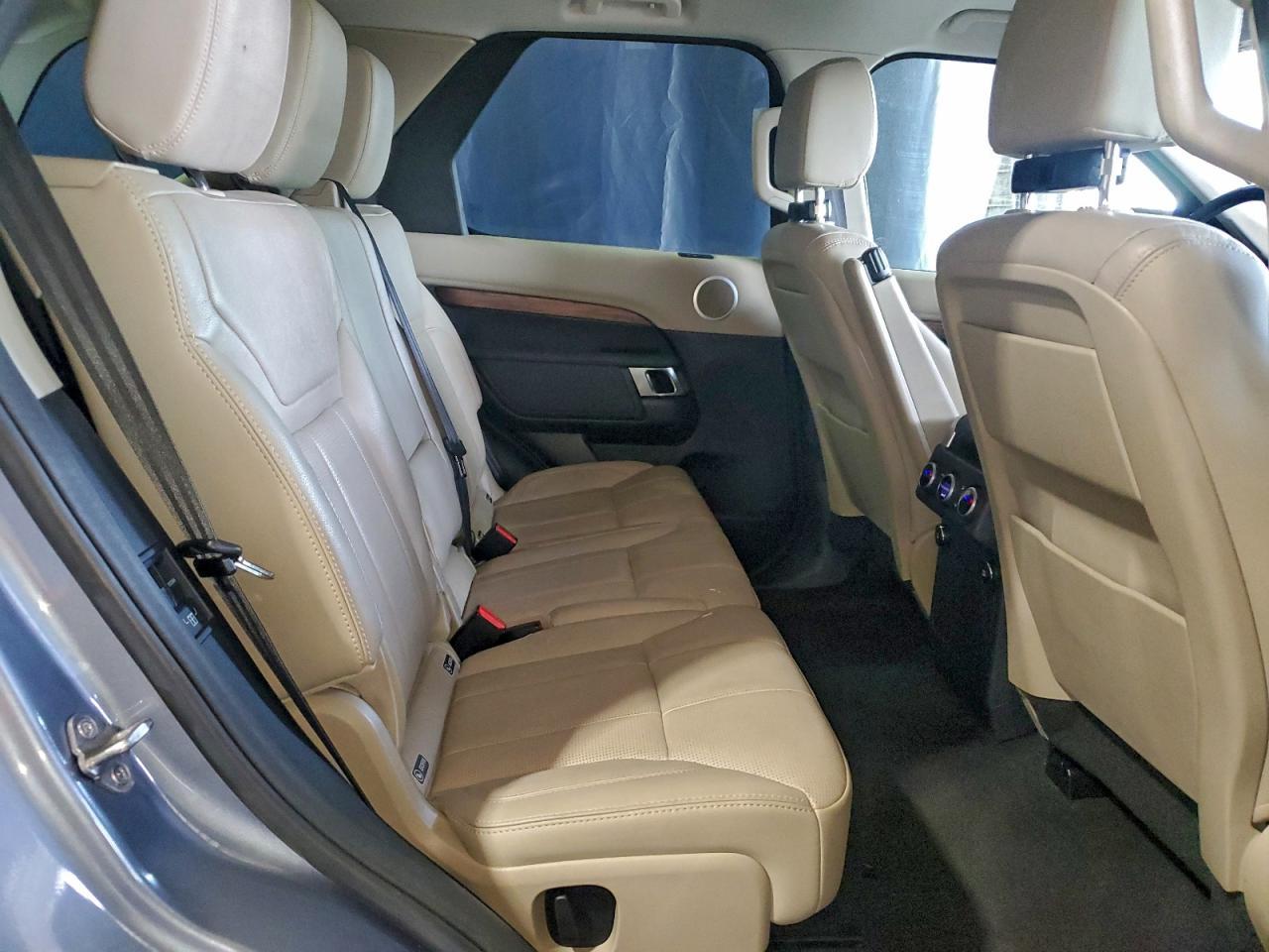 2018 LAND ROVER Discovery