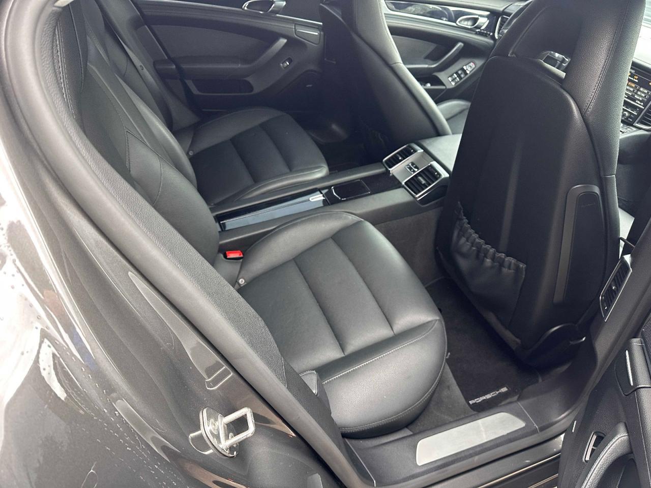 2014 PORSCHE Panamera