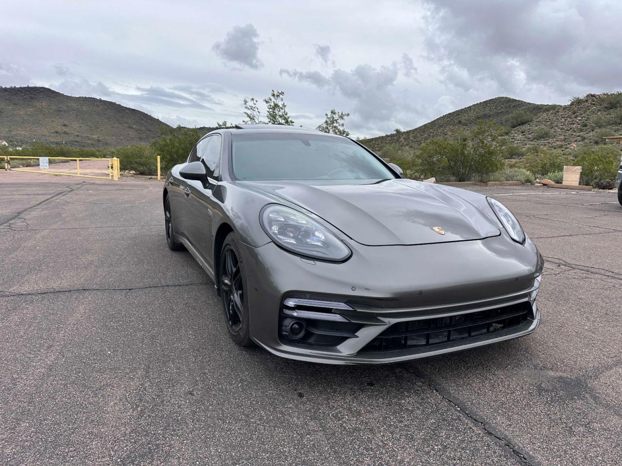 2014 PORSCHE Panamera