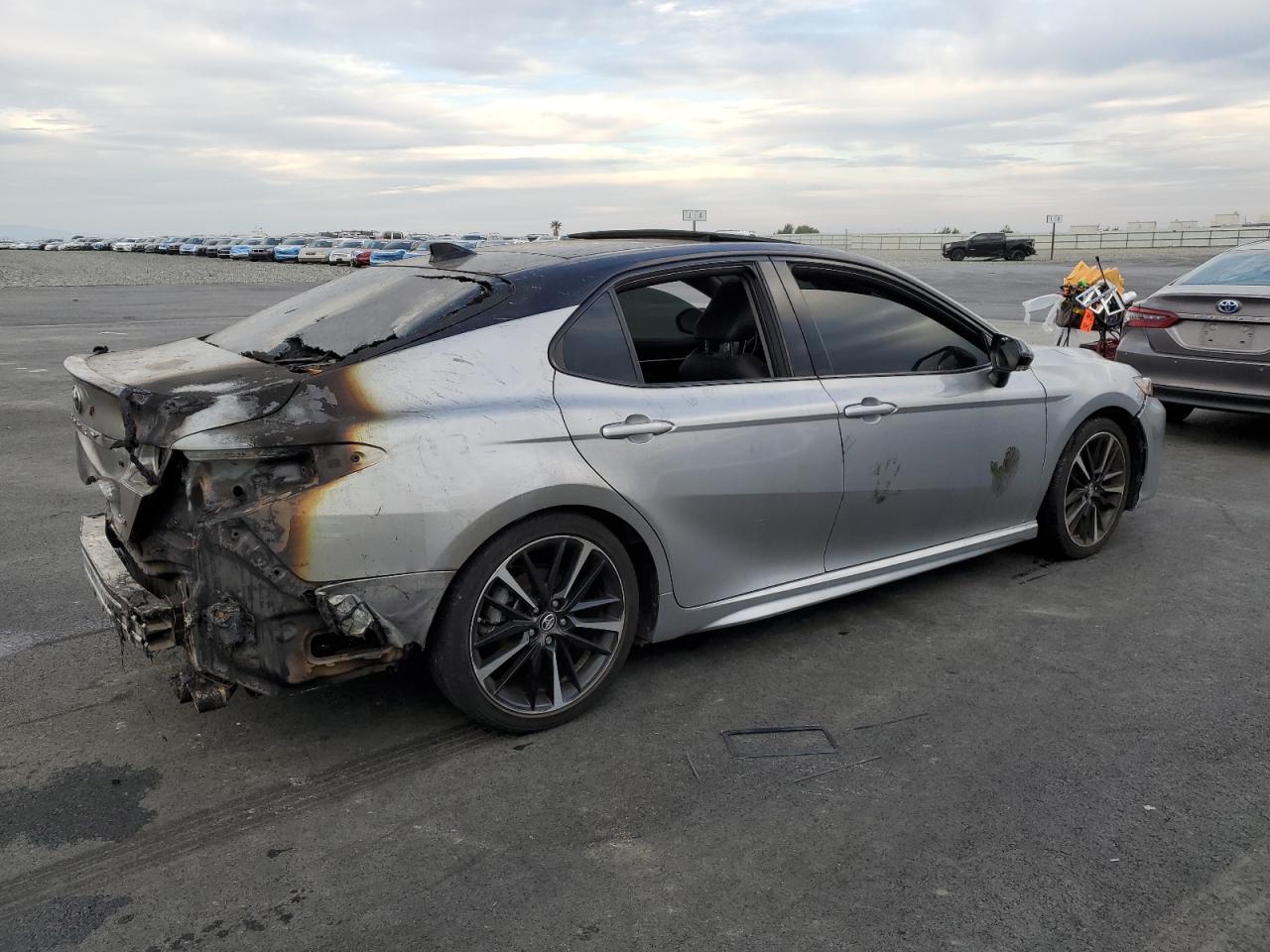 2019 TOYOTA CAMRY