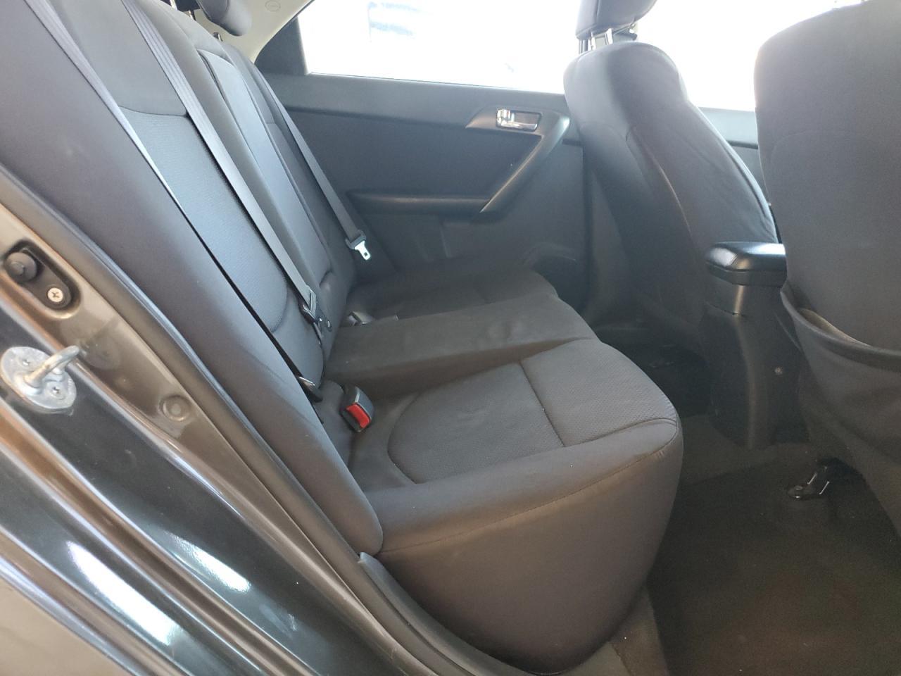 2013 KIA FORTE