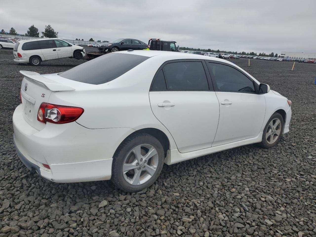 2011 TOYOTA COROLLA