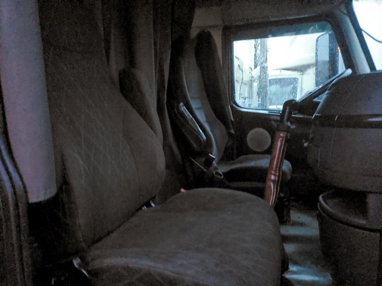 2016 VOLVO VNL