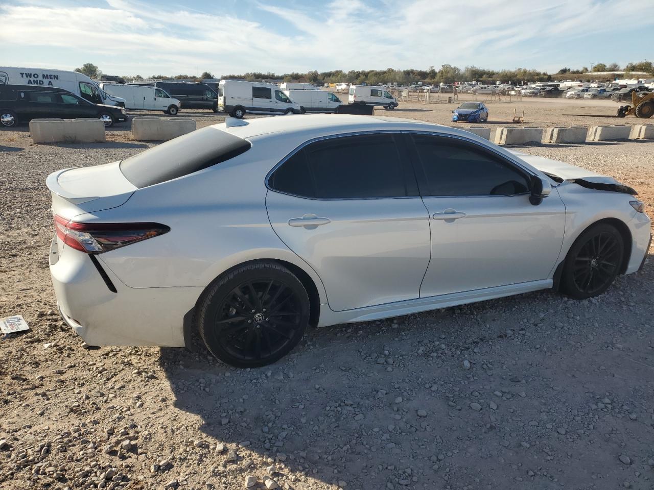 2023 TOYOTA CAMRY