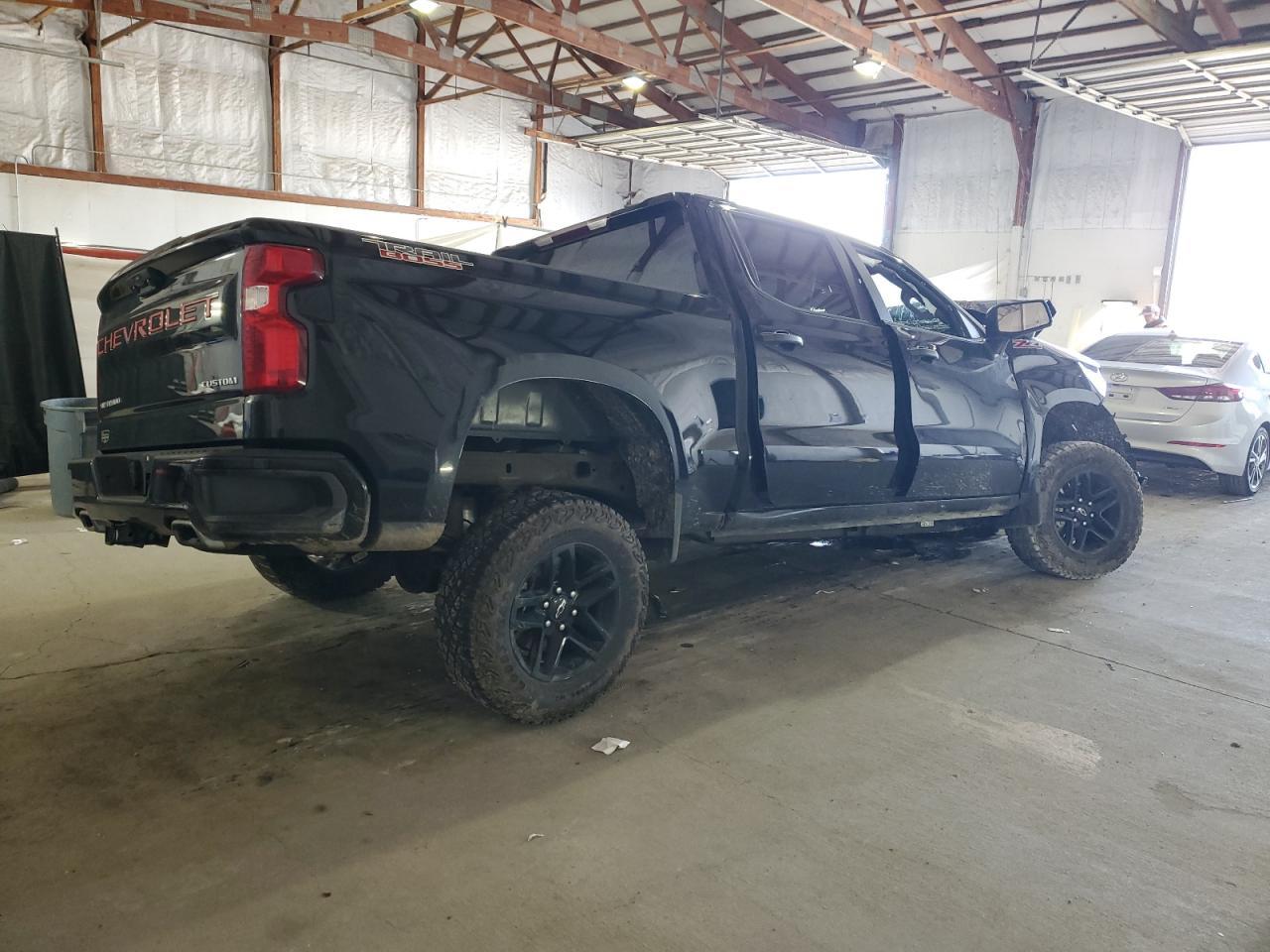 2024 CHEVROLET Silverado