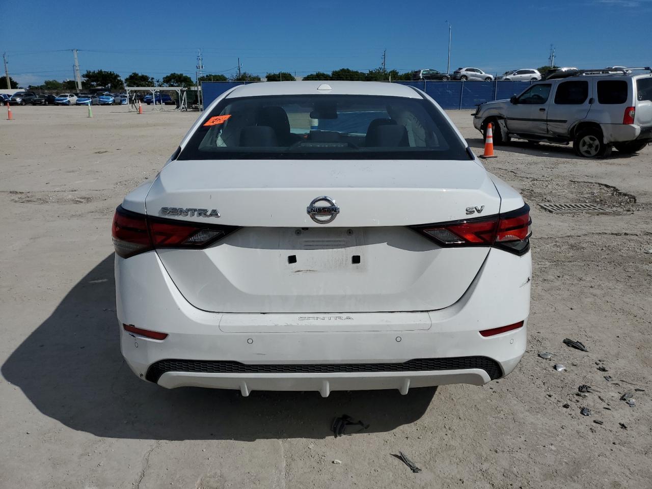 2022 NISSAN SENTRA