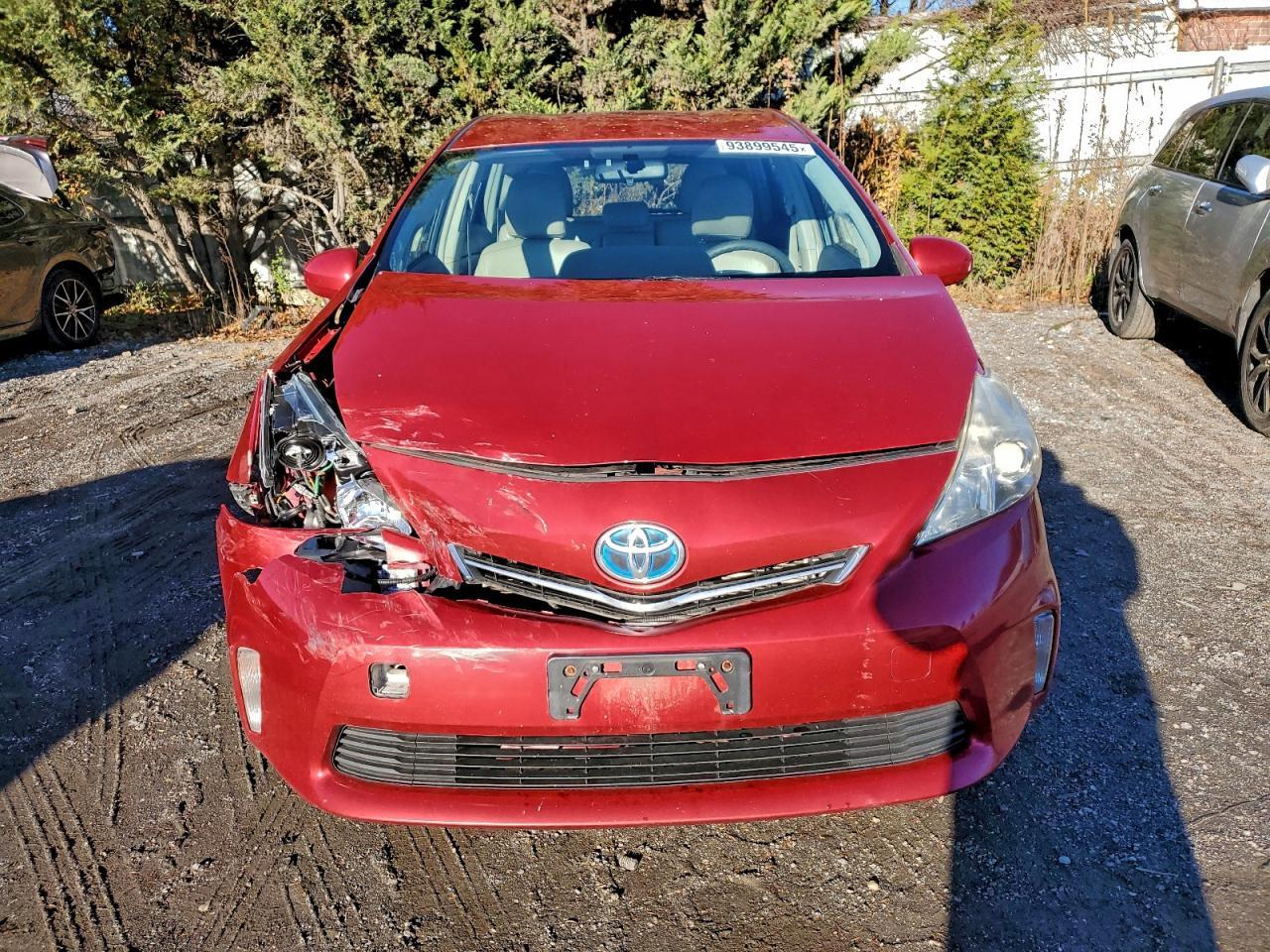 2013 TOYOTA PRIUS V