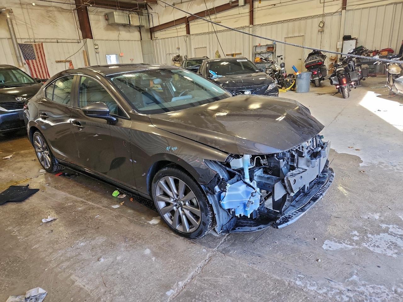2021 MAZDA 3