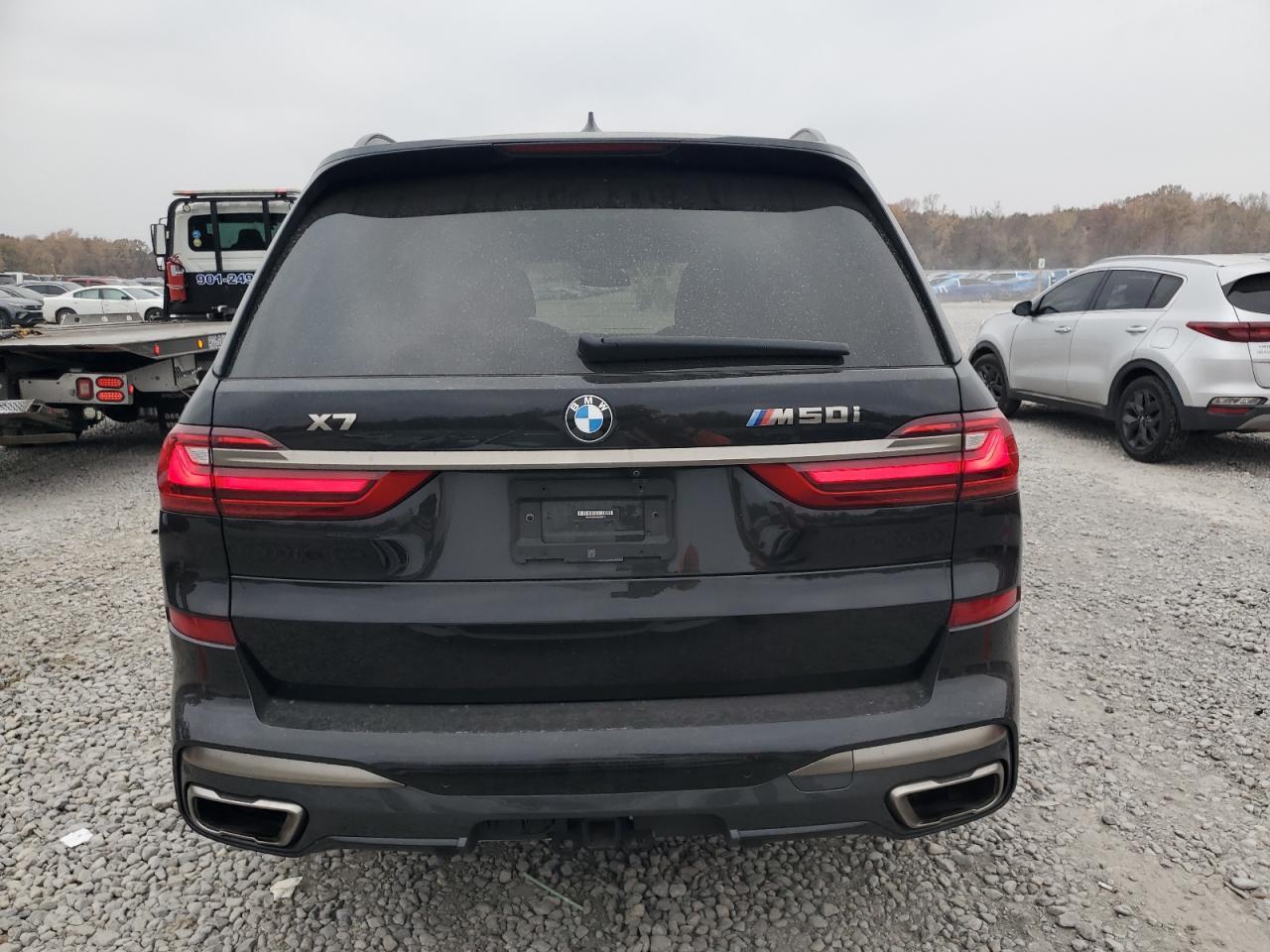 2022 BMW X7