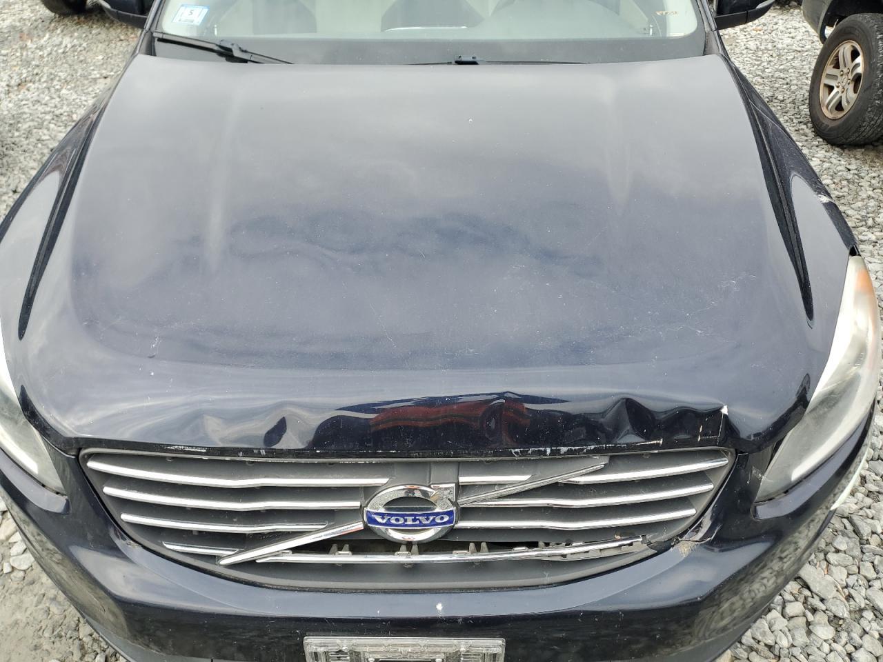 2017 VOLVO XC60