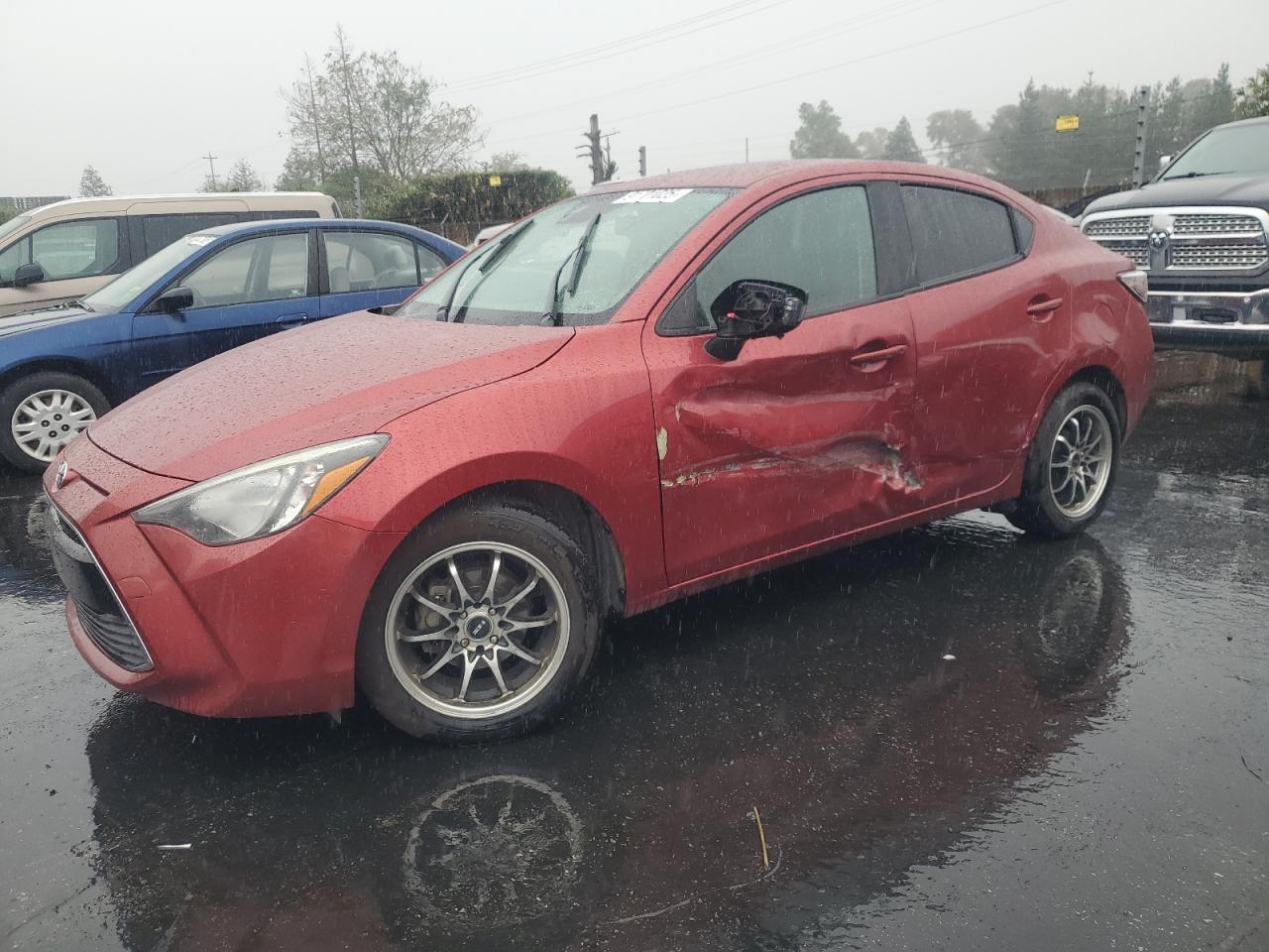 2017 TOYOTA YARIS