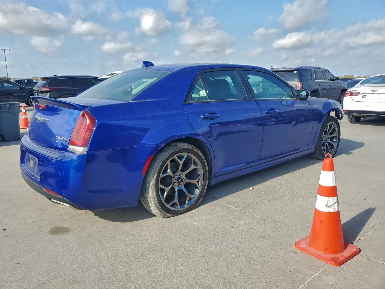 2018 CHRYSLER 300