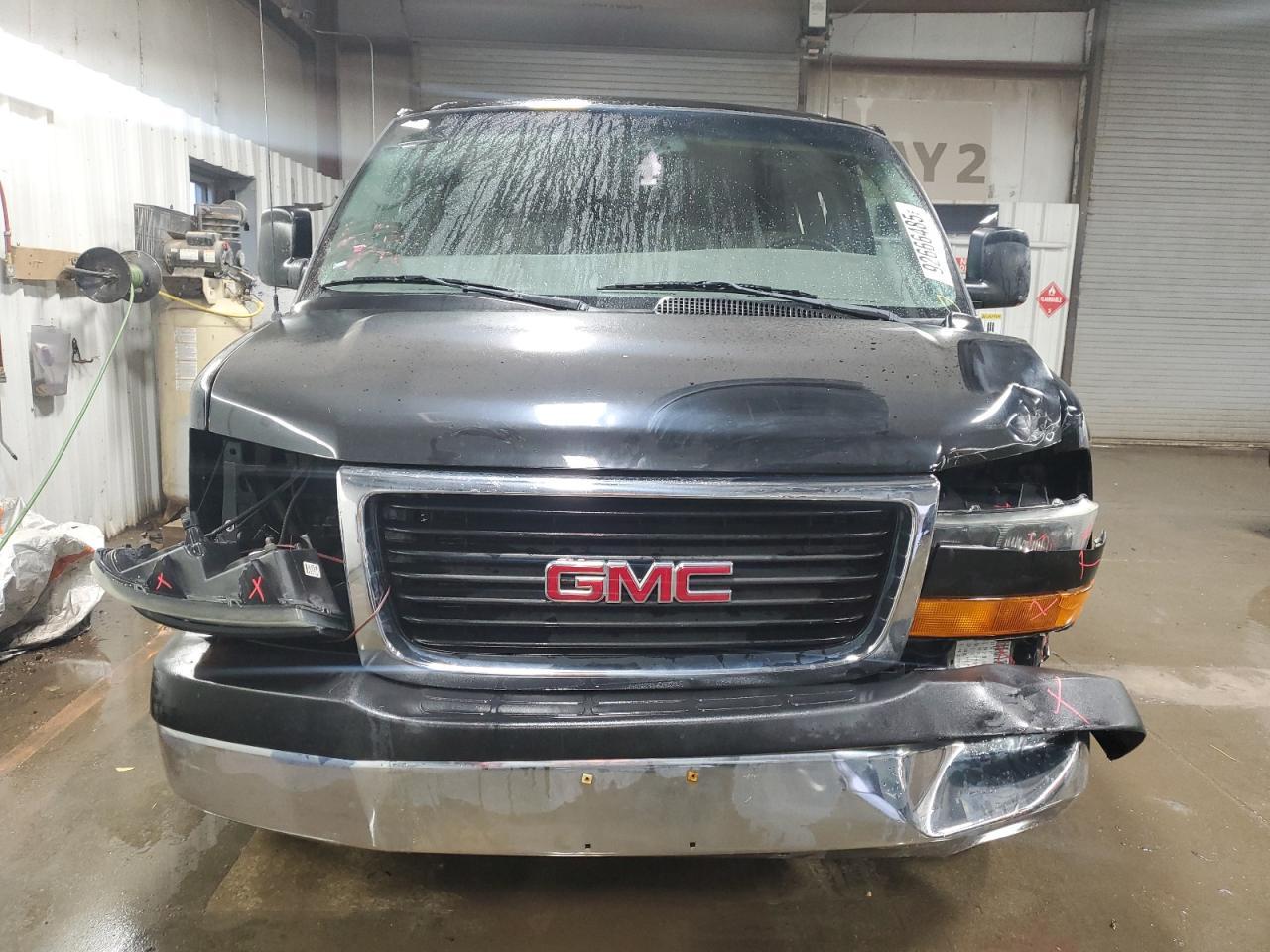 2005 GMC Savana