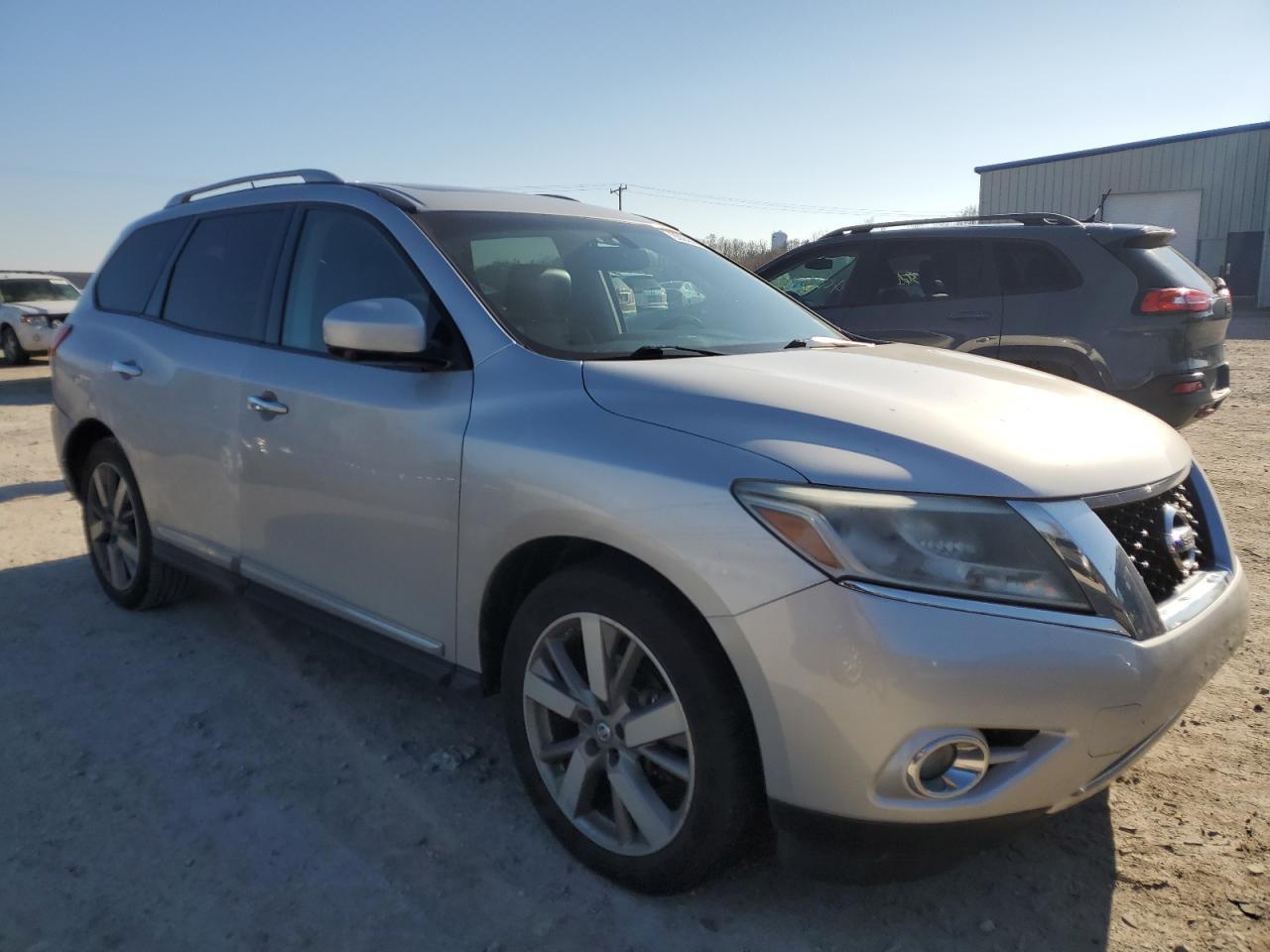 2013 NISSAN PATHFINDER