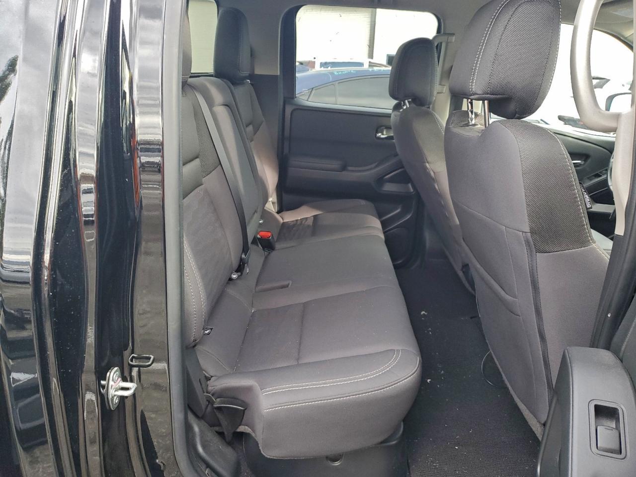 2024 NISSAN Frontier