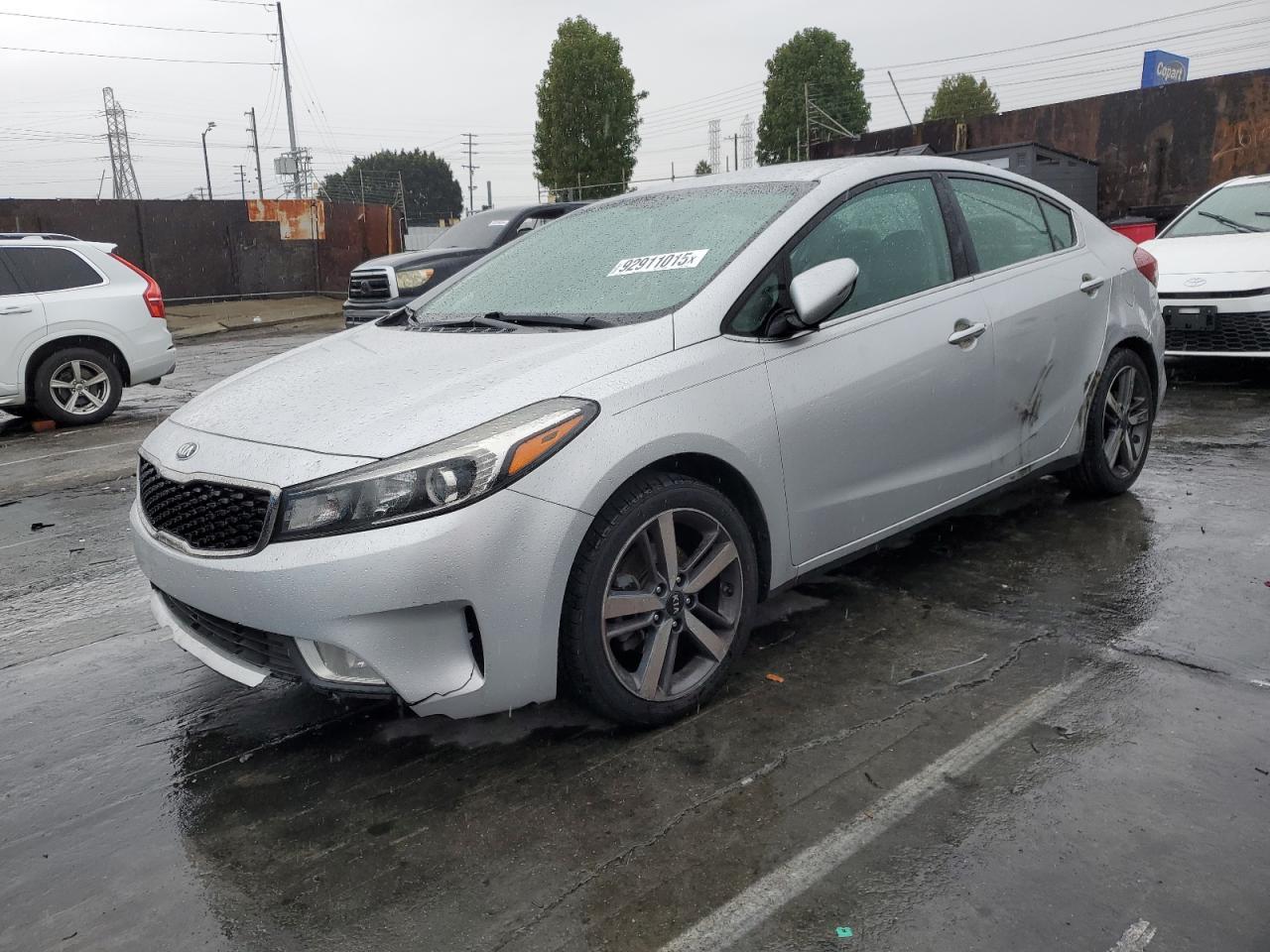 2017 KIA FORTE