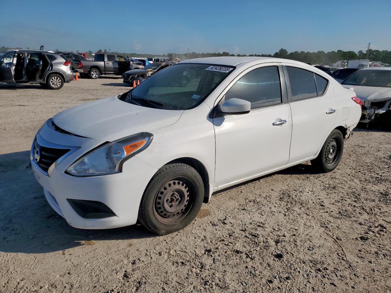 2019 NISSAN VERSA