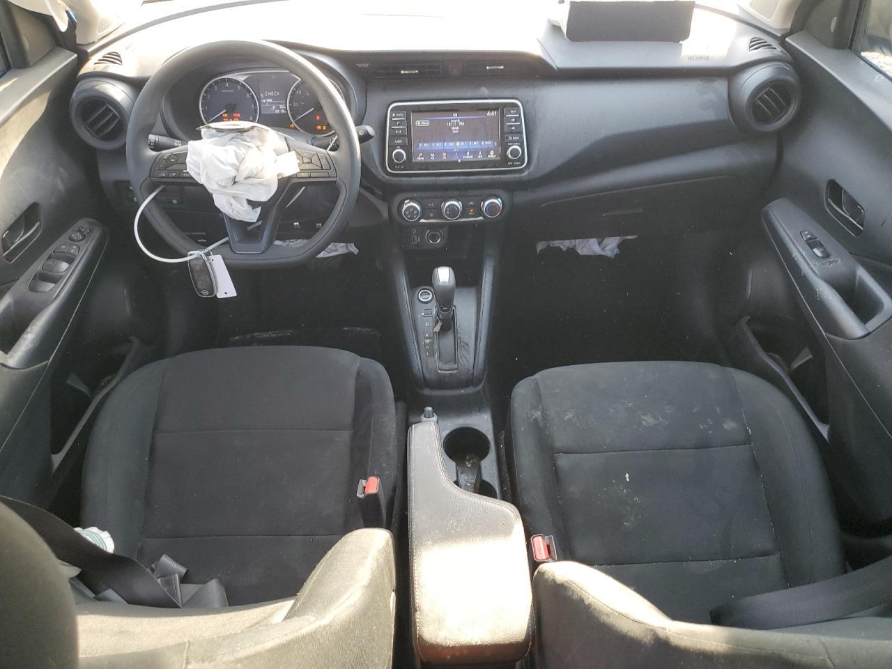 2025 NISSAN KICKS