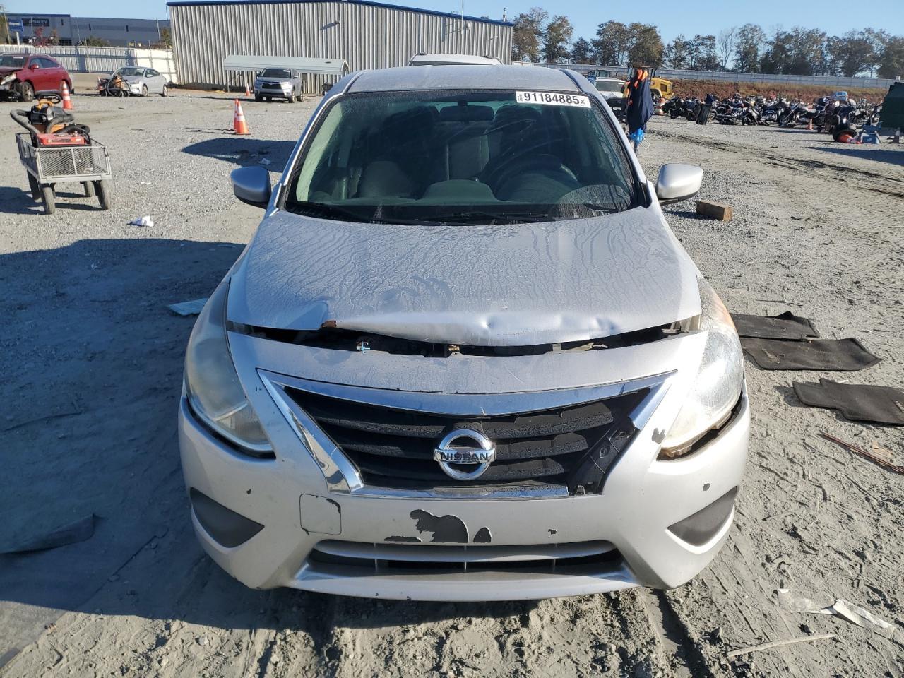 2015 NISSAN VERSA