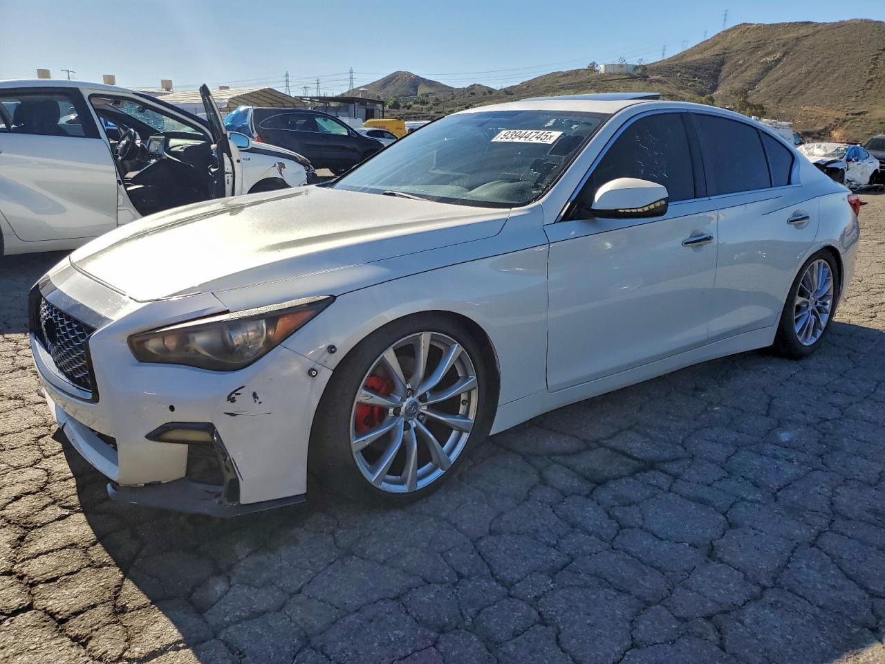 2015 INFINITI Q50