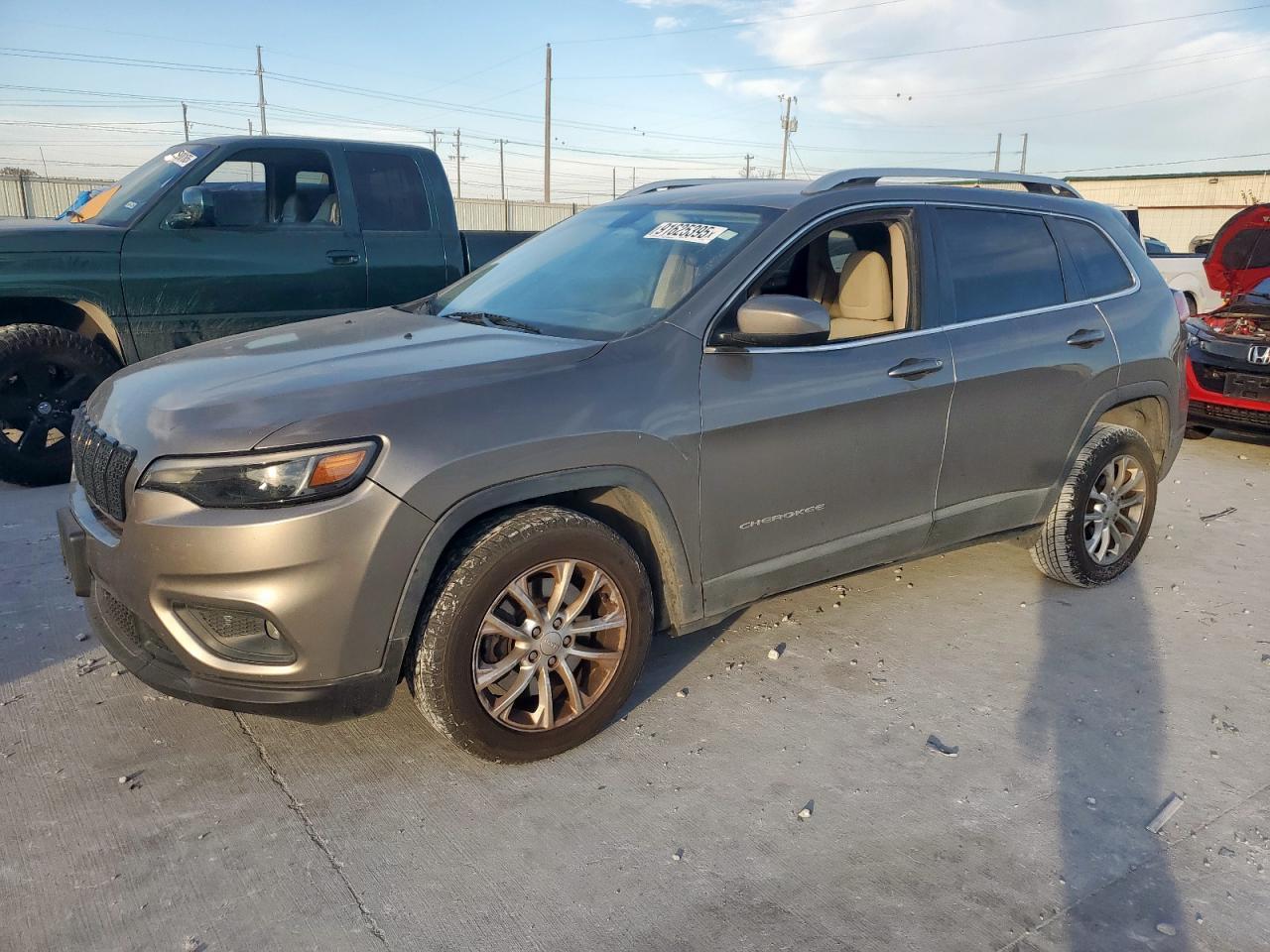 2019 JEEP CHEROKEE