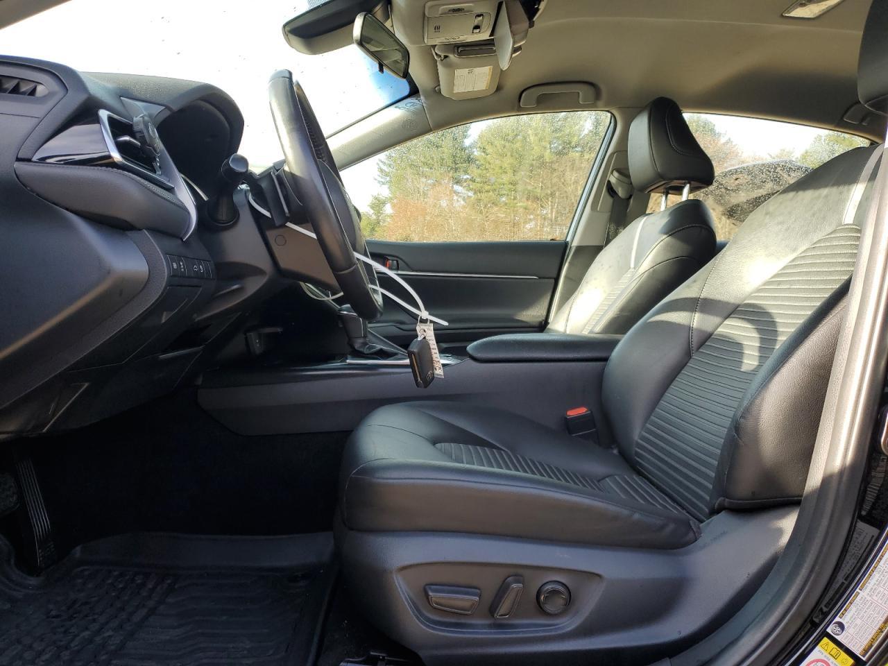 2018 TOYOTA CAMRY