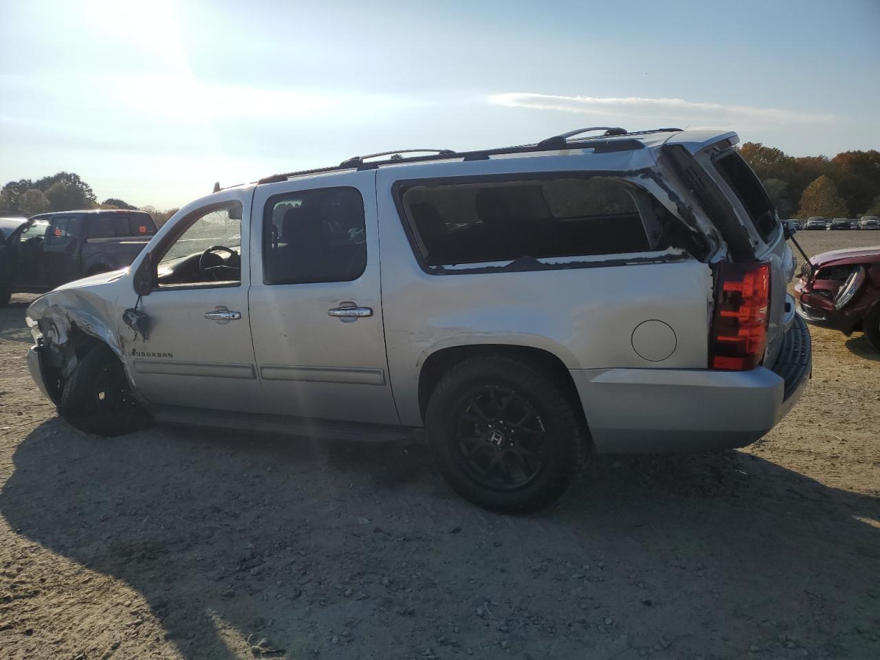 2011 CHEVROLET Suburban
