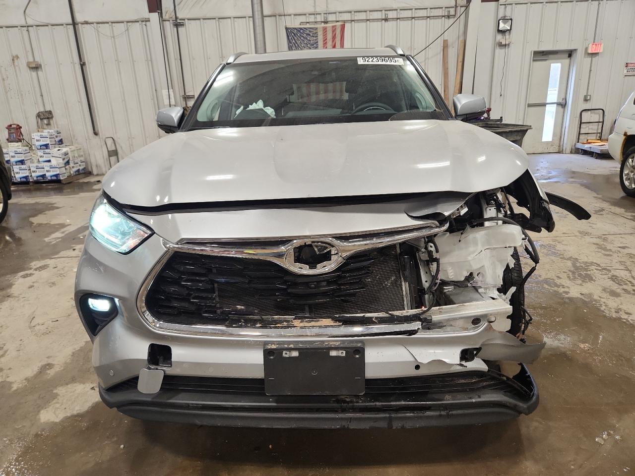 2024 TOYOTA HIGHLANDER
