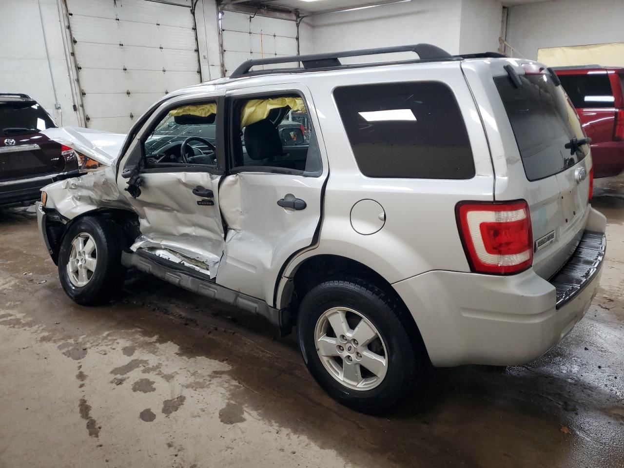 2009 FORD ESCAPE