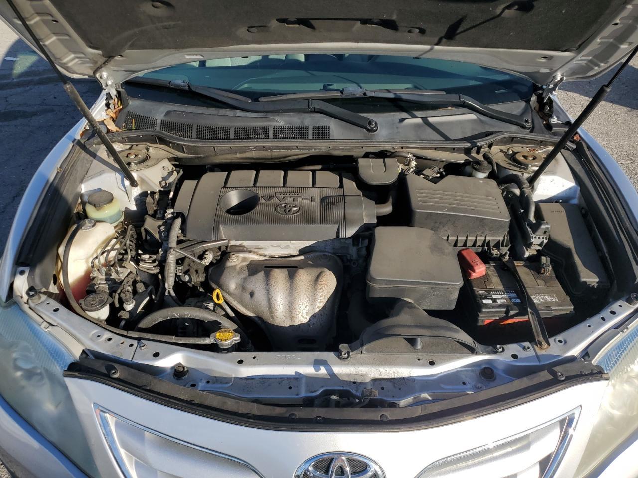 2011 TOYOTA CAMRY