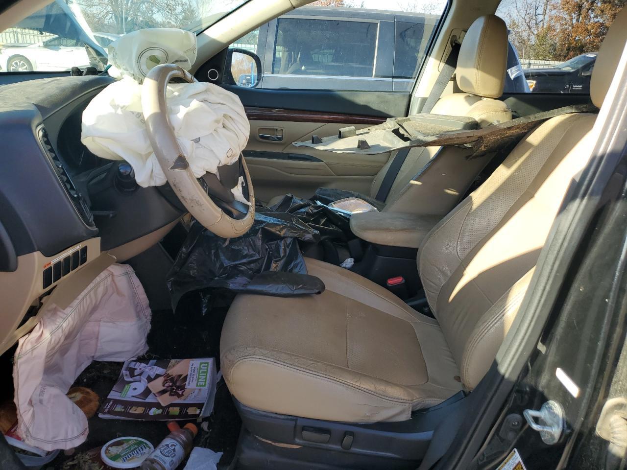 2014 MITSUBISHI outlander