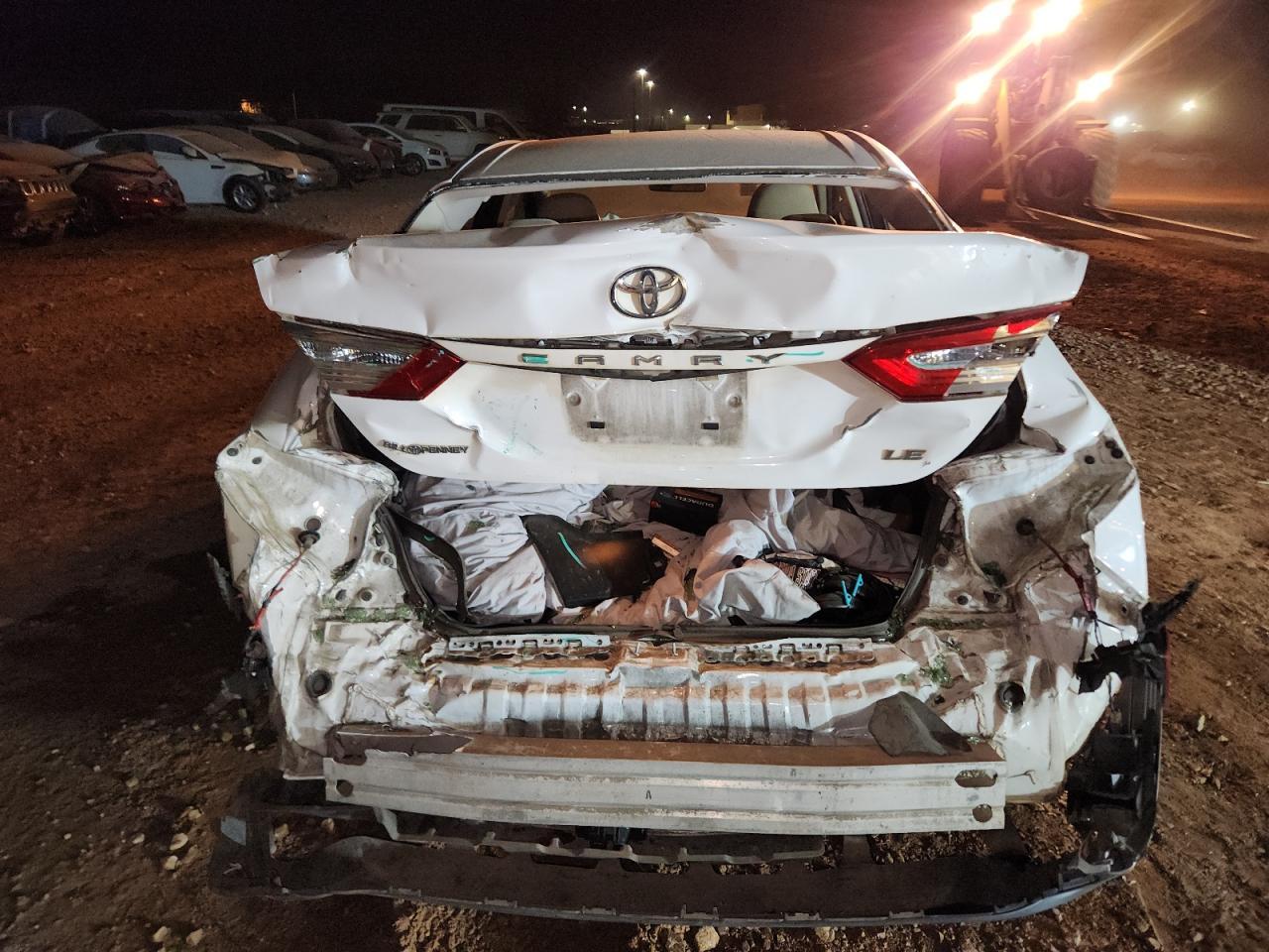 2018 TOYOTA CAMRY
