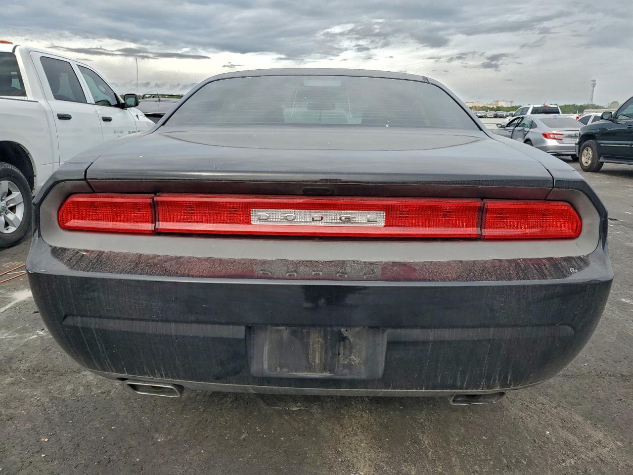 2012 DODGE Challenger