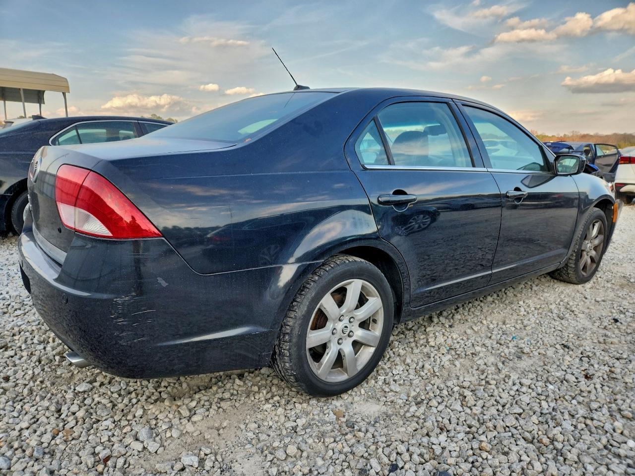 2010 MERCURY Milan