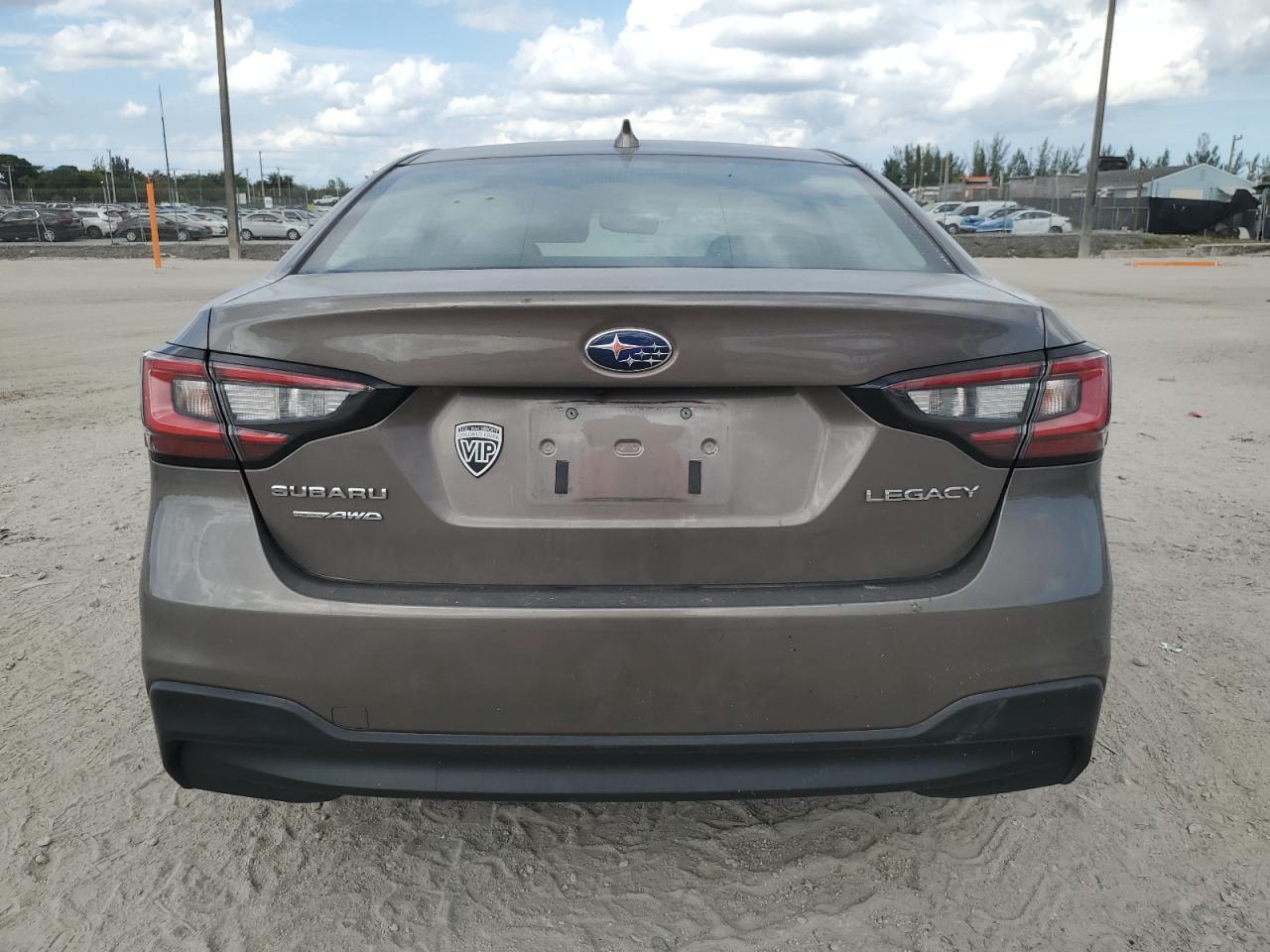 2021 SUBARU Legacy