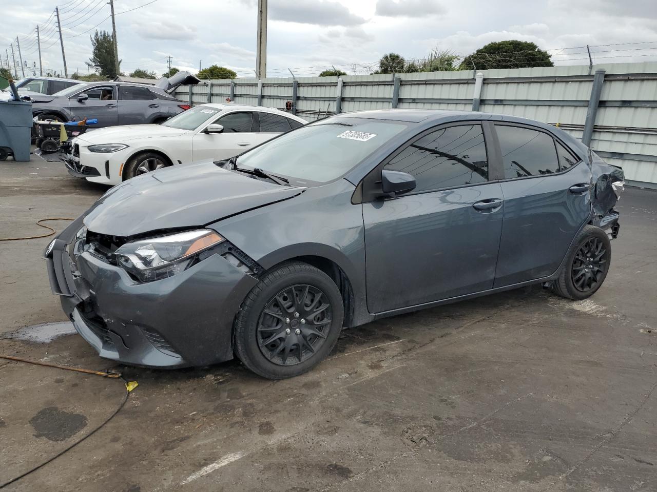 2015 TOYOTA COROLLA