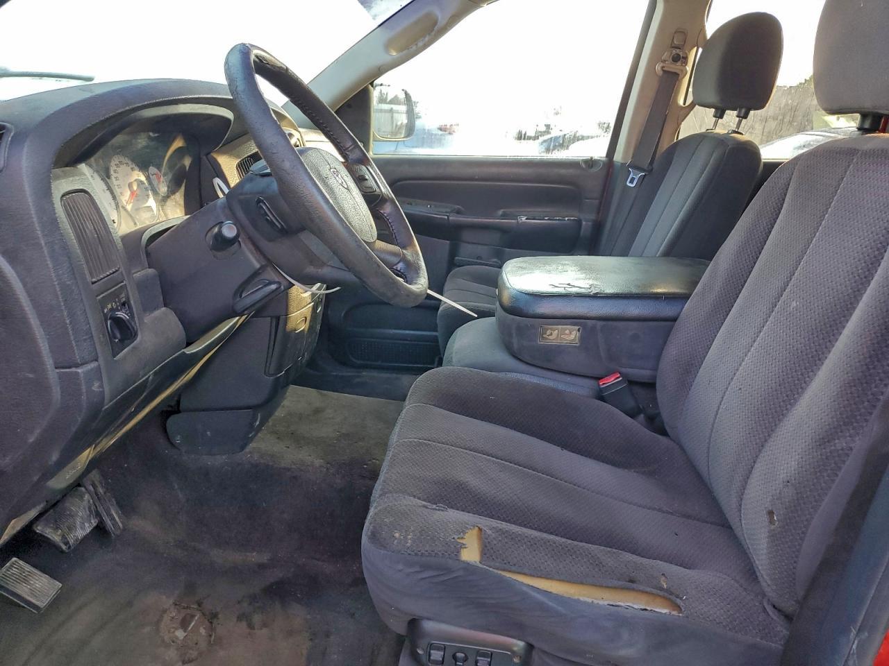 2004 DODGE RAM 1500