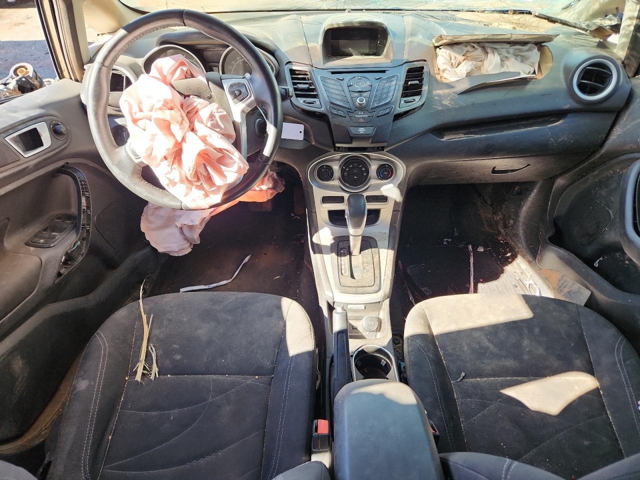 2016 FORD Fiesta