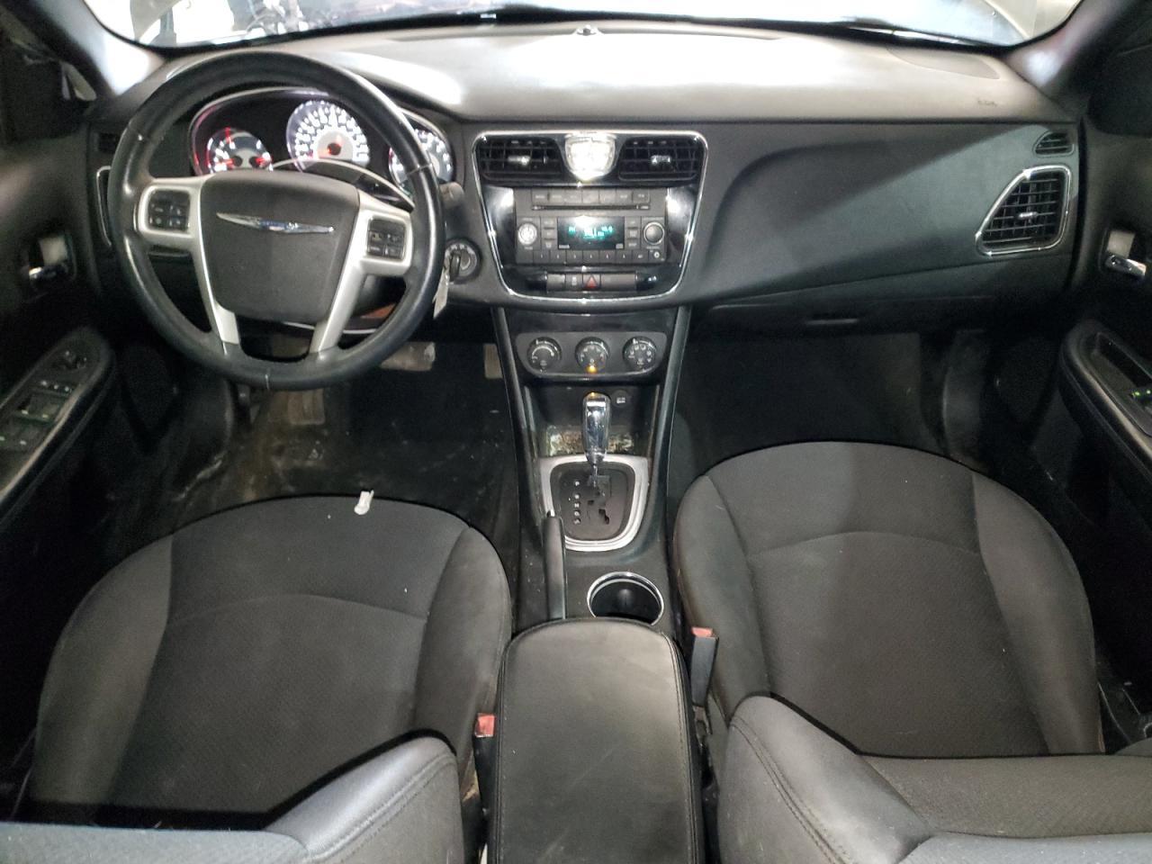 2013 CHRYSLER 200