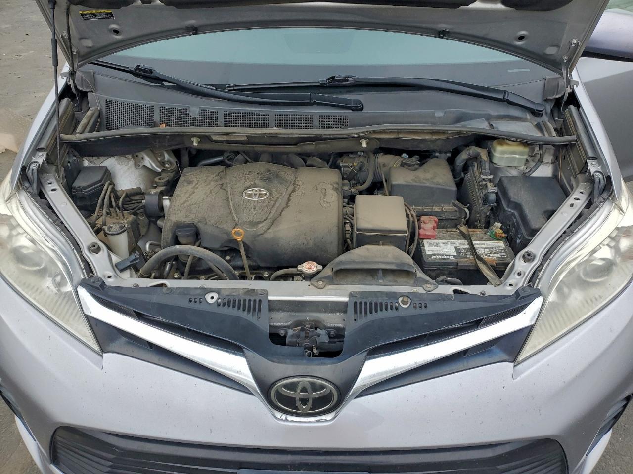 2018 TOYOTA SIENNA