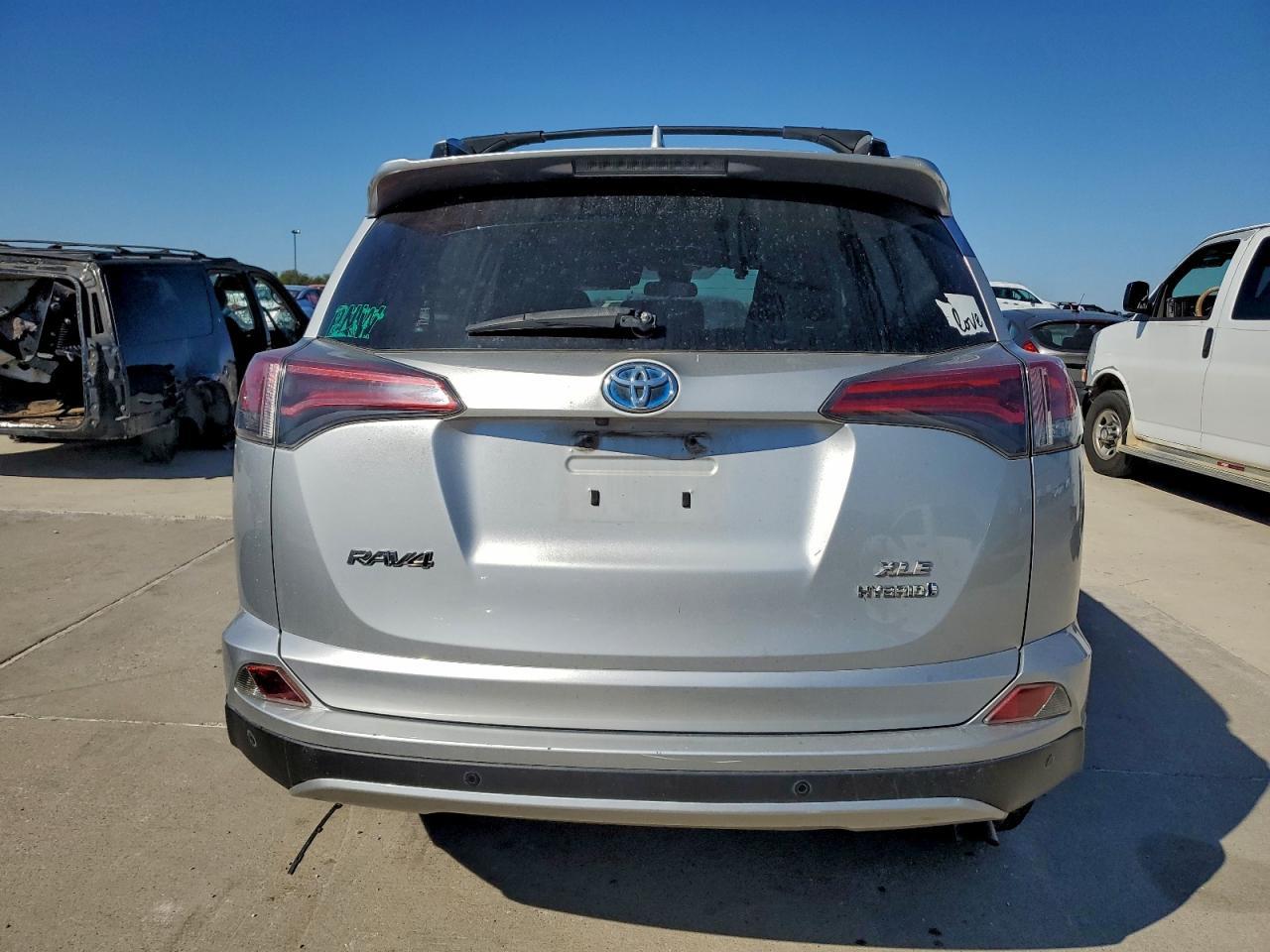 2016 TOYOTA RAV4
