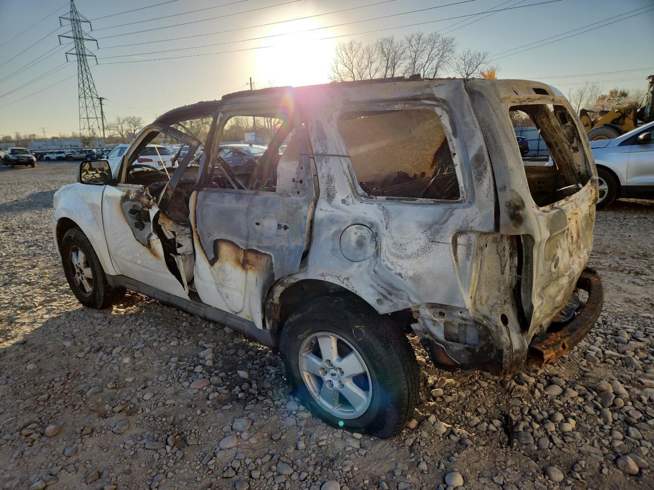 2009 FORD ESCAPE